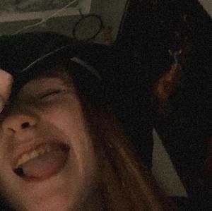 Meet your Posher, Leia